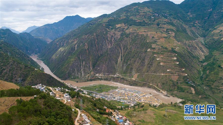 （直過(guò)民族脫貧攻堅(jiān)&middot;圖文互動(dòng)）（3）下山！傈僳群眾開(kāi)啟新生活