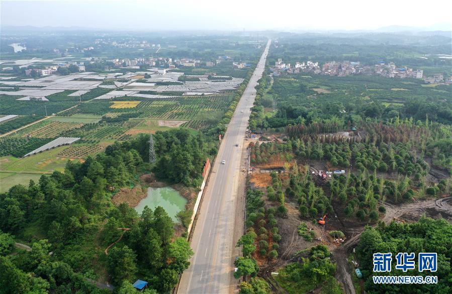 （壯麗70年&middot;奮斗新時(shí)代&mdash;&mdash;記者再走長(zhǎng)征路&middot;圖文互動(dòng)）（7）為有犧牲多壯志，敢教日月?lián)Q新天&mdash;&mdash;重返紅軍血戰(zhàn)現(xiàn)場(chǎng)