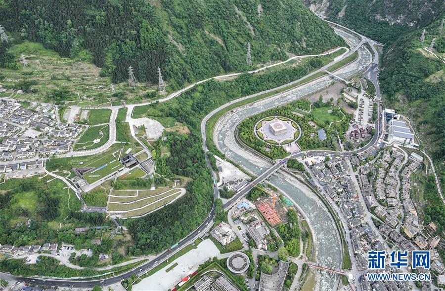 （壯麗70年&middot;奮斗新時(shí)代&mdash;&mdash;共和國(guó)發(fā)展成就巡禮&middot;圖文互動(dòng)）（11）治蜀往事激越 興川今朝豪邁&mdash;&mdash;新中國(guó)成立70年四川發(fā)展巡禮