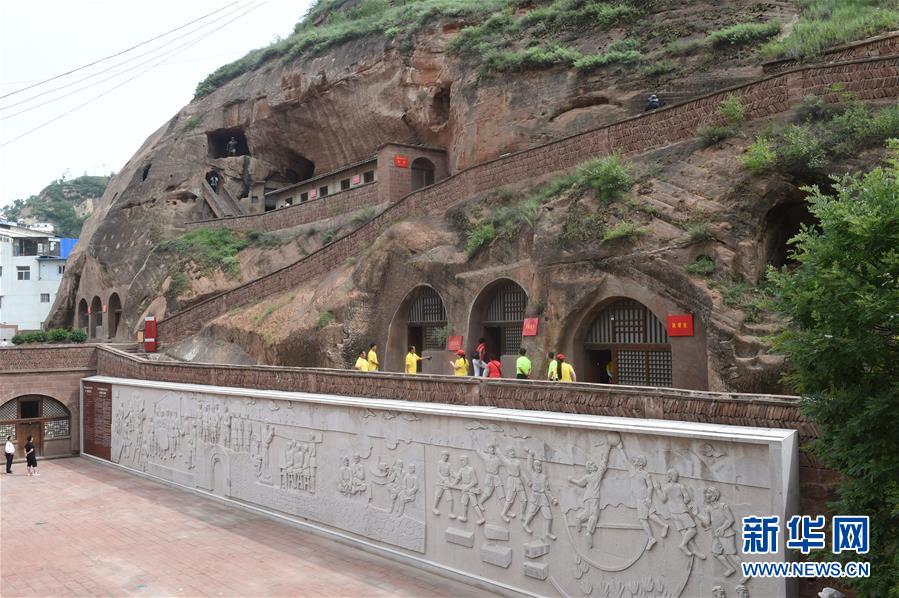 （新華全媒頭條&middot;壯麗70年&middot;奮斗新時代&mdash;&mdash;記者再走長征路&middot;圖文互動）（12）紅星，從這里照耀中國&mdash;&mdash;陜北見證中國革命的歷史轉(zhuǎn)折