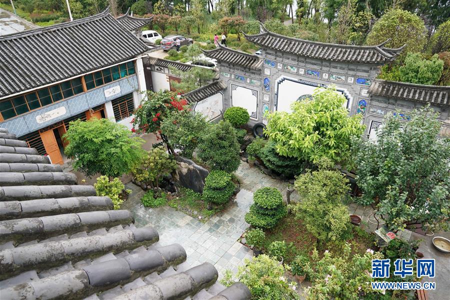 (在習(xí)近平新時(shí)代中國(guó)特色社會(huì)主義思想指引下——新時(shí)代新作為新篇章·總書記關(guān)心的百姓身邊事·圖文互動(dòng))(1)留住鄉(xiāng)愁 綻放新顏——傳統(tǒng)村落保護(hù)激發(fā)鄉(xiāng)村活力