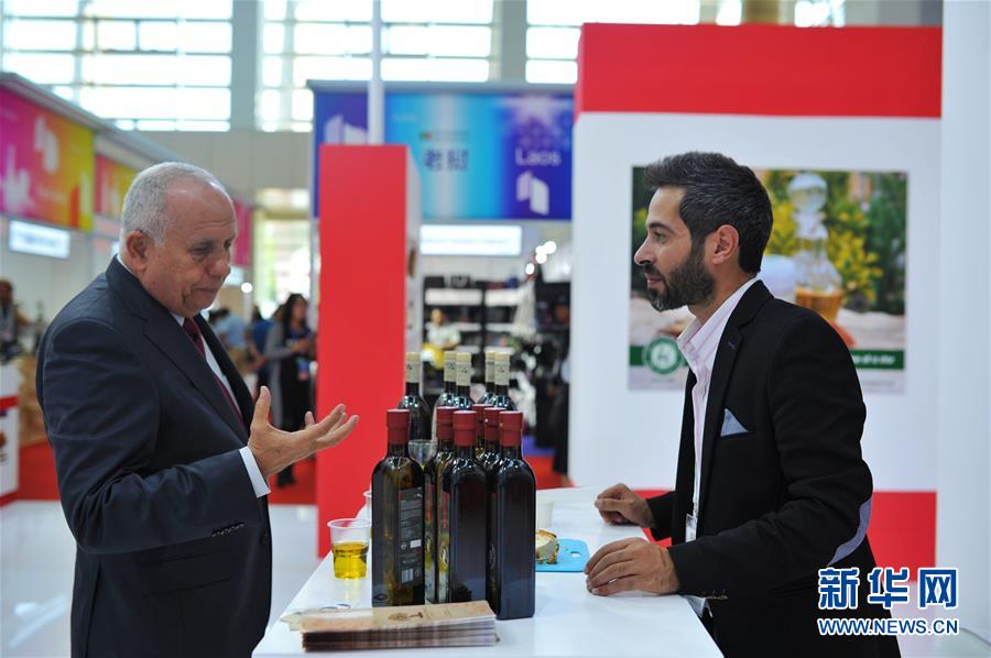 （新華全媒頭條&middot;圖文互動(dòng)）（14）舟舶繼路辟新天　商使交屬煥新顏&mdash;&mdash;寫(xiě)在第四屆中阿博覽會(huì)開(kāi)幕之際