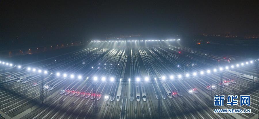 （壯麗70年&middot;奮斗新時代&mdash;&mdash;共和國發(fā)展成就巡禮）（1）人暢其行、貨暢其流&mdash;&mdash;共和國交通運輸業(yè)發(fā)展成就巡禮