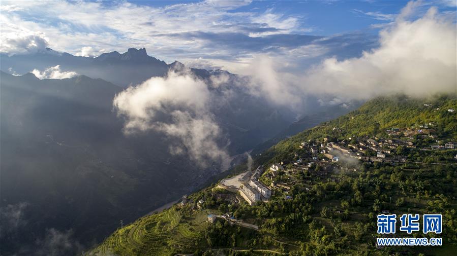 （決戰(zhàn)決勝脫貧攻堅&middot;圖文互動）（2）怒江大峽谷興起&ldquo;生態(tài)行當&rdquo;