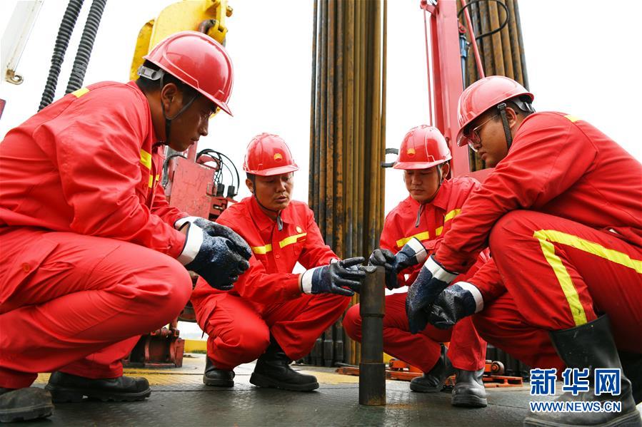 （圖文互動）（5）當好標桿旗幟 建設(shè)百年油田&mdash;&mdash;寫在大慶油田發(fā)現(xiàn)60周年之際