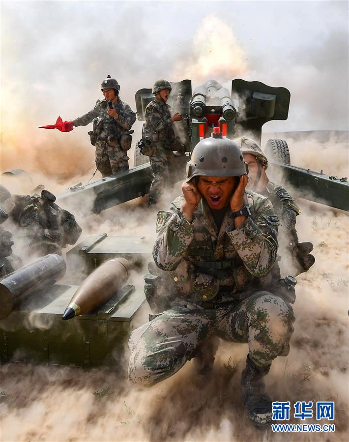 （新華全媒頭條&middot;圖文互動(dòng)）（9）沿著中國特色強(qiáng)軍之路闊步前進(jìn)&mdash;&mdash;黨中央、中央軍委領(lǐng)導(dǎo)推進(jìn)國防和軍隊(duì)建設(shè)70年紀(jì)實(shí)