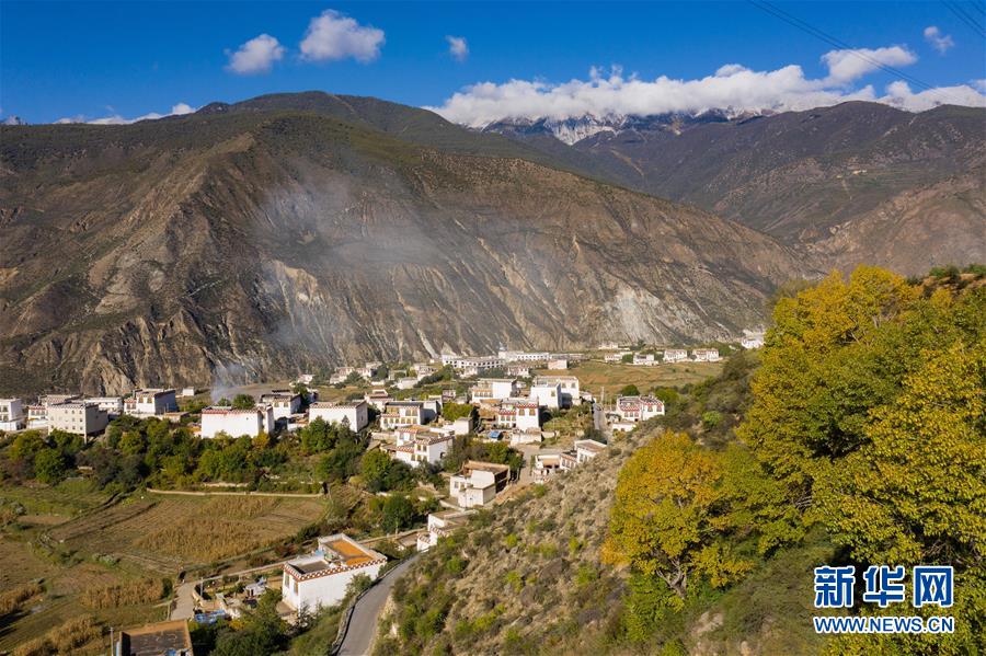 （圖文互動(dòng)）（5）香巴拉并不遙遠(yuǎn)&mdash;&mdash;寫在潔白的現(xiàn)代藏鄉(xiāng)