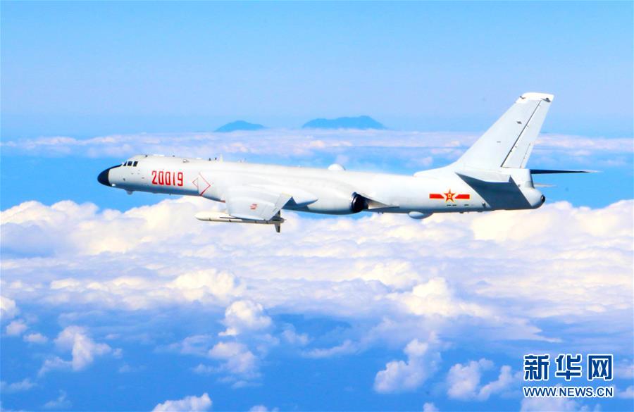 （人民空軍70年&middot;圖文互動(dòng)）（8）我愛祖國的藍(lán)天&mdash;&mdash;空軍強(qiáng)軍主題紀(jì)念封8張&ldquo;同框照&rdquo;背后的故事 