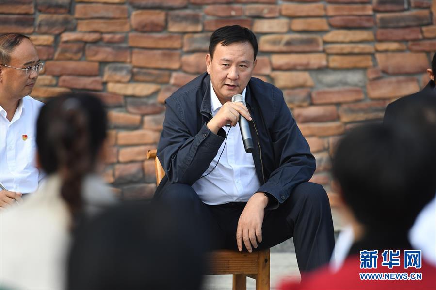 (四中全會(huì)精神在基層·圖文互動(dòng))(2)學(xué)習(xí)貫徹黨的十九屆四中全會(huì)精神中央宣講團(tuán)在湖南宣講