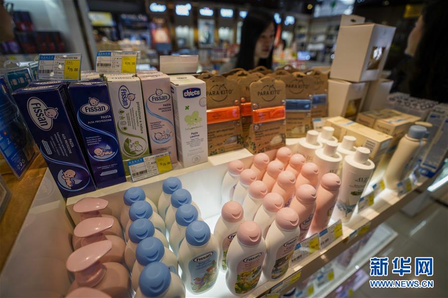 （在習近平新時代中國特色社會主義思想指引下&mdash;&mdash;新時代新作為新篇章&middot;總書記關切開放事&middot;圖文互動）（3）開放，讓迢迢邊關擁有穩(wěn)穩(wěn)幸福&mdash;&mdash;來自內(nèi)陸沿邊開放小城的故事