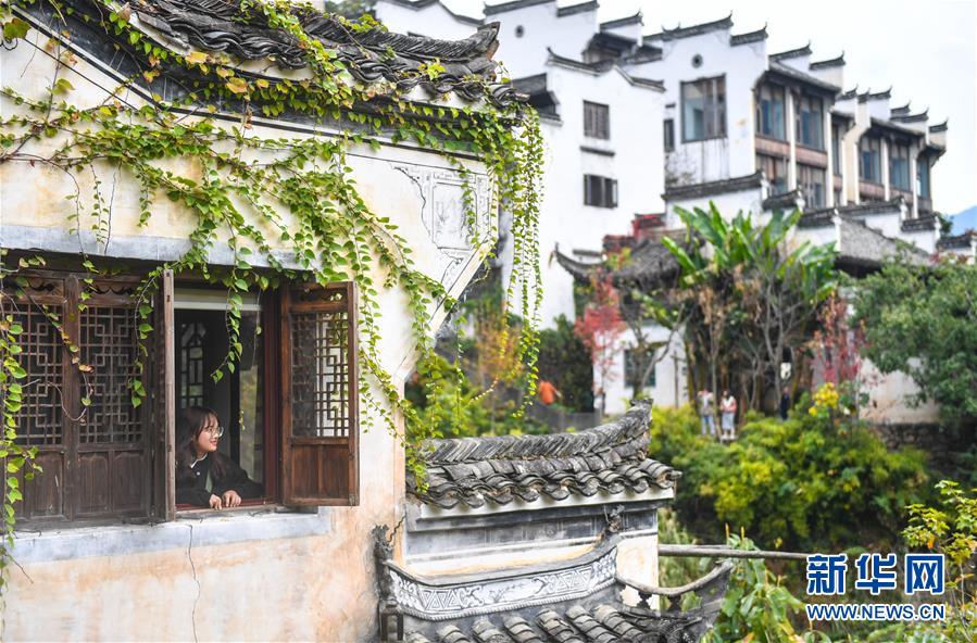 （圖文互動(dòng)）（2）鄉(xiāng)村攝影師、鄉(xiāng)村&ldquo;模特&rdquo;、民宿店主&mdash;&mdash;鄉(xiāng)村旅游推動(dòng)婺源農(nóng)民生活方式發(fā)生新變化