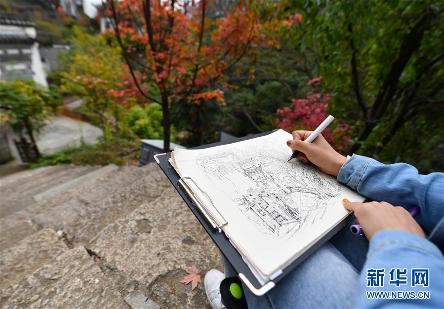 （圖文互動(dòng)）（4）鄉(xiāng)村攝影師、鄉(xiāng)村&ldquo;模特&rdquo;、民宿店主&mdash;&mdash;鄉(xiāng)村旅游推動(dòng)婺源農(nóng)民生活方式發(fā)生新變化