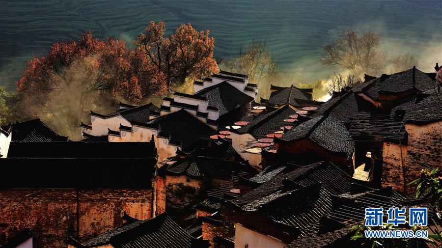 （圖文互動(dòng)）（10）鄉(xiāng)村攝影師、鄉(xiāng)村&ldquo;模特&rdquo;、民宿店主&mdash;&mdash;鄉(xiāng)村旅游推動(dòng)婺源農(nóng)民生活方式發(fā)生新變化