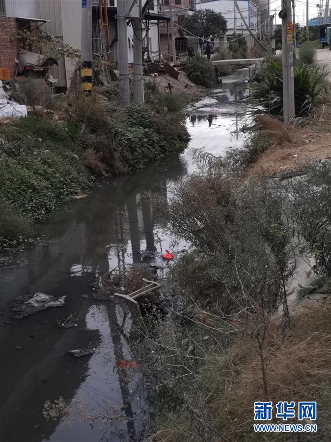 （新華調(diào)查&middot;國(guó)務(wù)院農(nóng)村人居環(huán)境大檢查&middot;圖文互動(dòng)）（4）農(nóng)村生活污水何處去？&mdash;&mdash;農(nóng)村污水治理&ldquo;梗阻&rdquo;現(xiàn)象調(diào)查