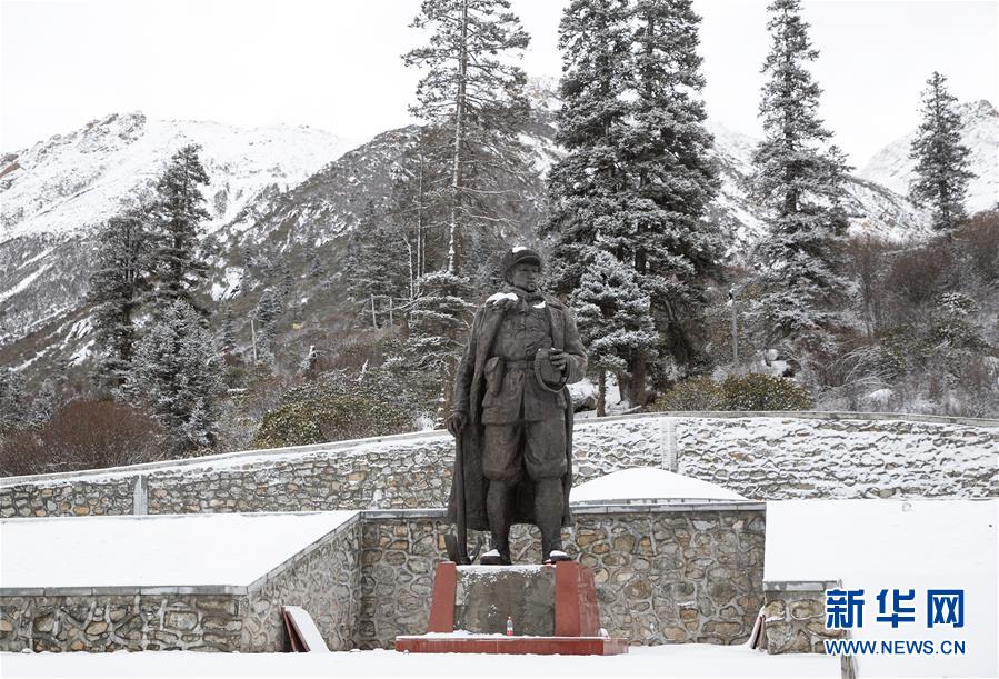 （新華全媒頭條&middot;圖文互動(dòng)）（3）格?；ㄩ_滿天路&mdash;&mdash;寫在川藏公路通車65周年之際