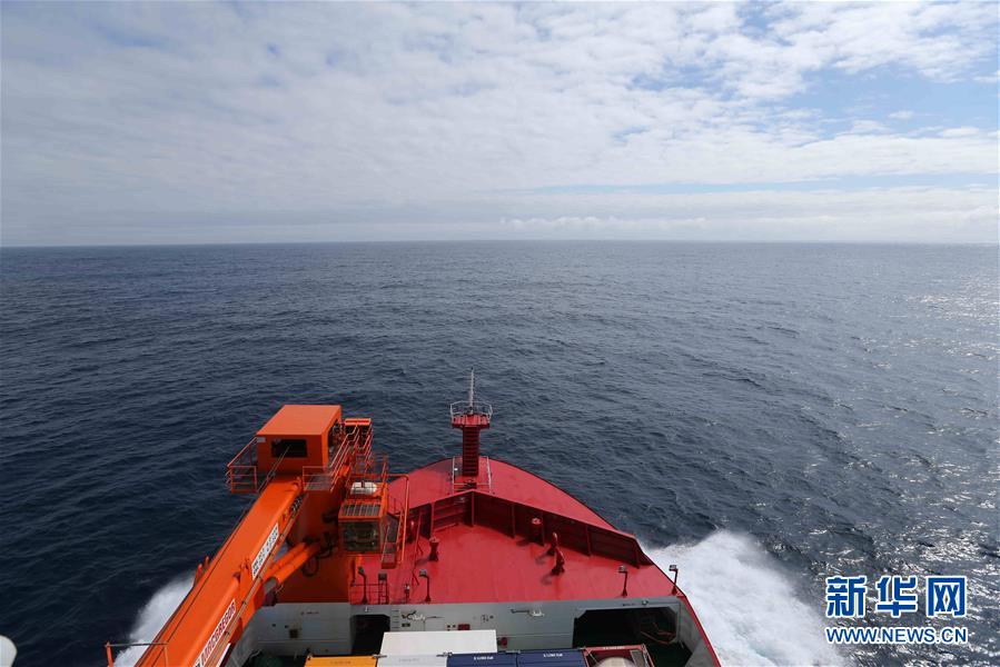 （&ldquo;雪龍&rdquo;探南極&middot;圖文互動）（3）&ldquo;雪龍2&rdquo;號釋放首個探空氣球