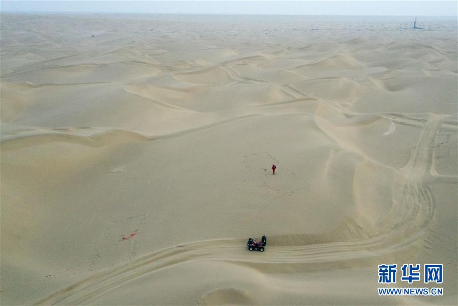 （新春走基層&middot;圖文互動）（1）大漠中，一頂帳篷守歲五年