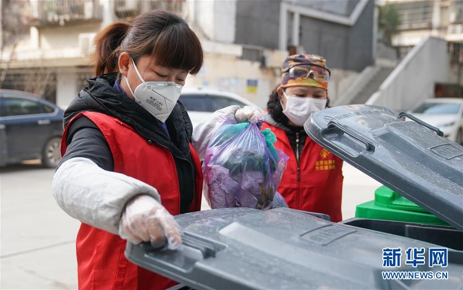 （新華全媒頭條）（3）非常&ldquo;10+1&rdquo;&mdash;&mdash;武漢春節(jié)假期延長(zhǎng)第一天掃描