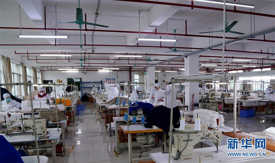 (來自經(jīng)濟前沿的故事·企業(yè)復工復產(chǎn)·圖文互動)(2)堅守生產(chǎn)線就是保護“生命線”——廣西部分企業(yè)復工生產(chǎn)見聞