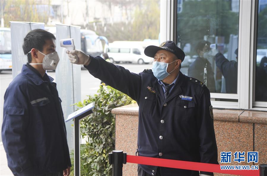 （聚焦疫情防控&middot;圖文互動(dòng)）（4）防控生產(chǎn)兩不誤 各地有哪些&ldquo;硬核&rdquo;&mdash;&mdash;新型冠狀病毒感染的肺炎疫情防控焦點(diǎn)掃描之十