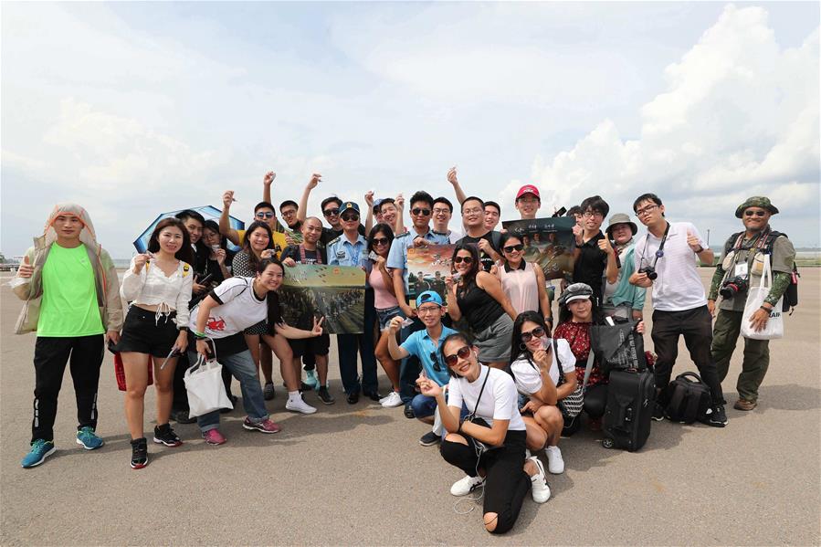 （聚焦疫情防控&middot;圖文互動(dòng)）（2）運(yùn)-20&ldquo;硬核機(jī)票&rdquo;為啥走紅走心？ &mdash;&mdash;探尋空軍的戰(zhàn)&ldquo;疫&rdquo;故事