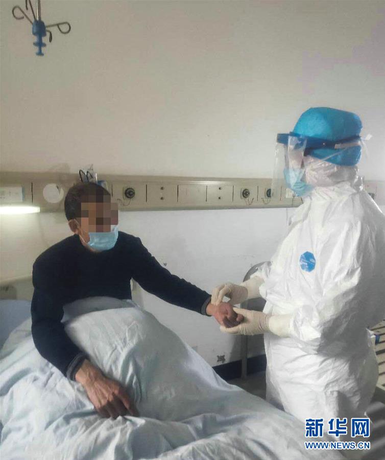 （聚焦疫情防控&middot;圖文互動）（2）參與救治新冠肺炎確診病例超八成&mdash;&mdash;中醫(yī)藥在抗擊疫情中貢獻(xiàn)力量