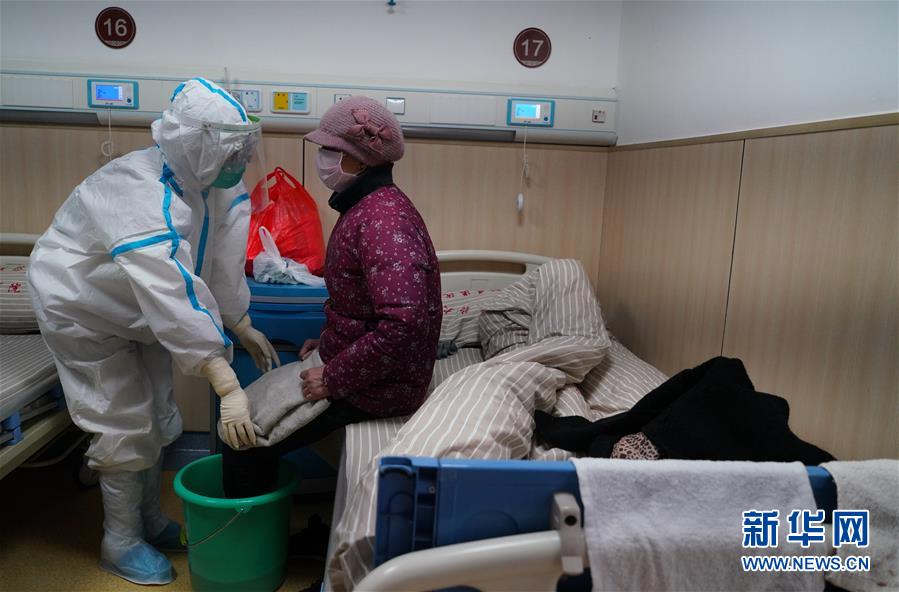 （聚焦疫情防控&middot;圖文互動）（8）參與救治新冠肺炎確診病例超八成&mdash;&mdash;中醫(yī)藥在抗擊疫情中貢獻(xiàn)力量