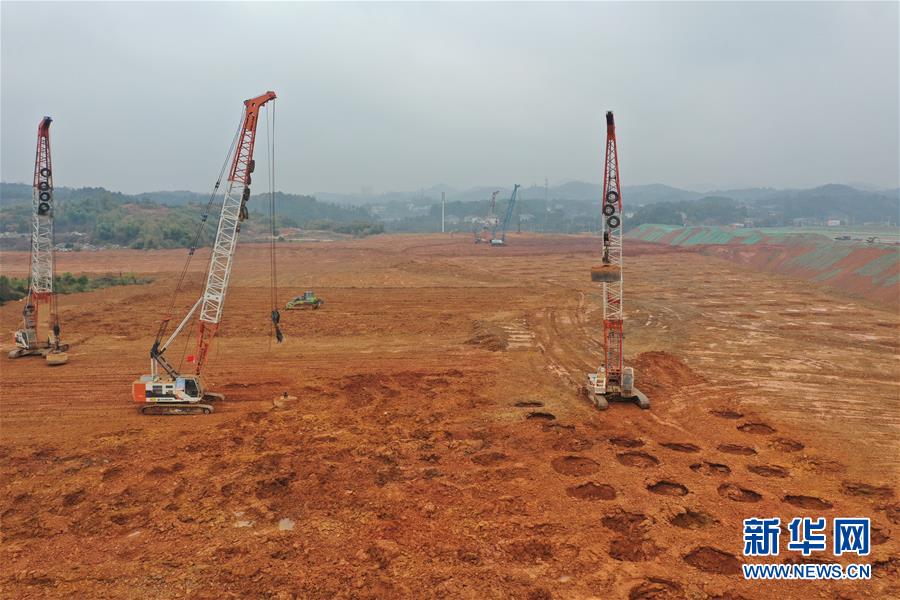 （圖文互動(dòng)）（3）&ldquo;克服困難大步朝前走&rdquo;&mdash;&mdash;長沙市重大項(xiàng)目復(fù)工見聞