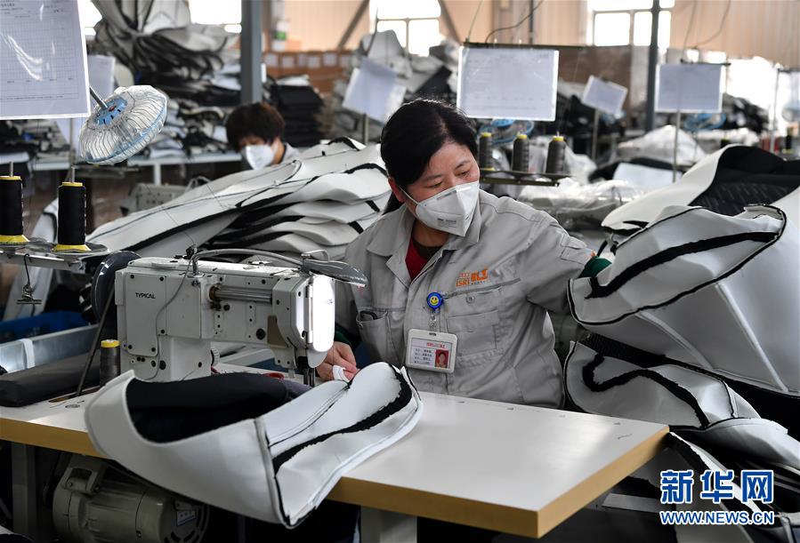 （圖文互動(dòng)）（5）&ldquo;春天到了，熟悉的生活正在慢慢回來(lái)&rdquo;&mdash;&mdash;陜西多地復(fù)產(chǎn)復(fù)工一線見(jiàn)聞