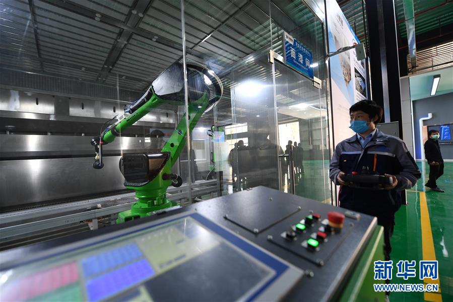 （圖文互動(dòng)）（3）展會(huì)變直播 員工變網(wǎng)紅&mdash;&mdash;千億元家具產(chǎn)業(yè)別樣復(fù)工復(fù)產(chǎn)路