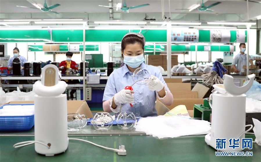 （抓好經(jīng)濟發(fā)展 應對復雜局面&middot;圖文互動）（3）在&ldquo;家電之都&rdquo;順德看&ldquo;中國制造&rdquo;抗壓前行 