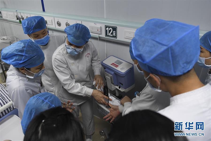 （圖文互動）（1）&ldquo;你們逆行，我們護航&rdquo;&mdash;&mdash;廣西關(guān)愛一線醫(yī)務(wù)工作者見聞 