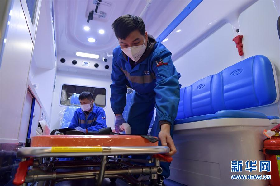 （在習(xí)近平新時代中國特色社會主義思想指引下&mdash;&mdash;新時代新作為新篇章&middot;習(xí)近平總書記關(guān)切事&middot;圖文互動）（8）不放松！&mdash;&mdash;各地努力抓緊抓實抓細疫情防控