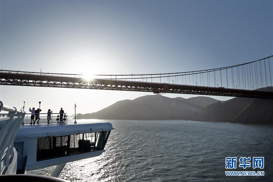 （國(guó)際&middot;圖文互動(dòng)）（1）發(fā)生新冠疫情的&ldquo;至尊公主&rdquo;號(hào)郵輪將停靠舊金山灣區(qū)