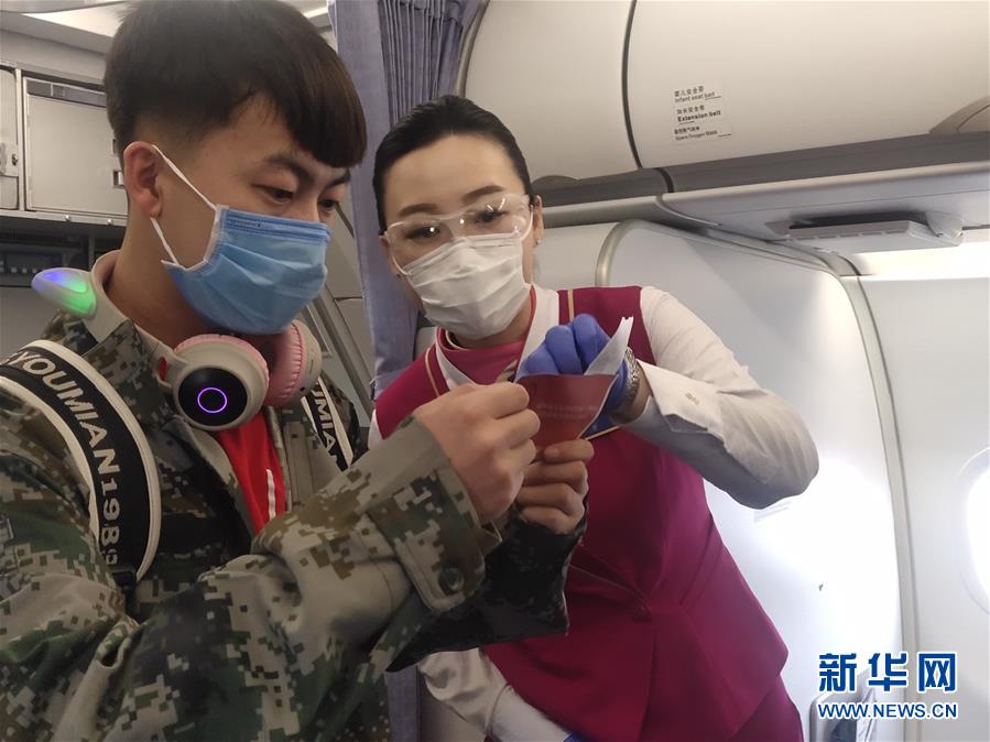 （新華全媒頭條&middot;圖文互動(dòng)）（4）暢通復(fù)工復(fù)產(chǎn)&ldquo;生命線&rdquo;&mdash;&mdash;全國(guó)恢復(fù)正常交通運(yùn)輸秩序