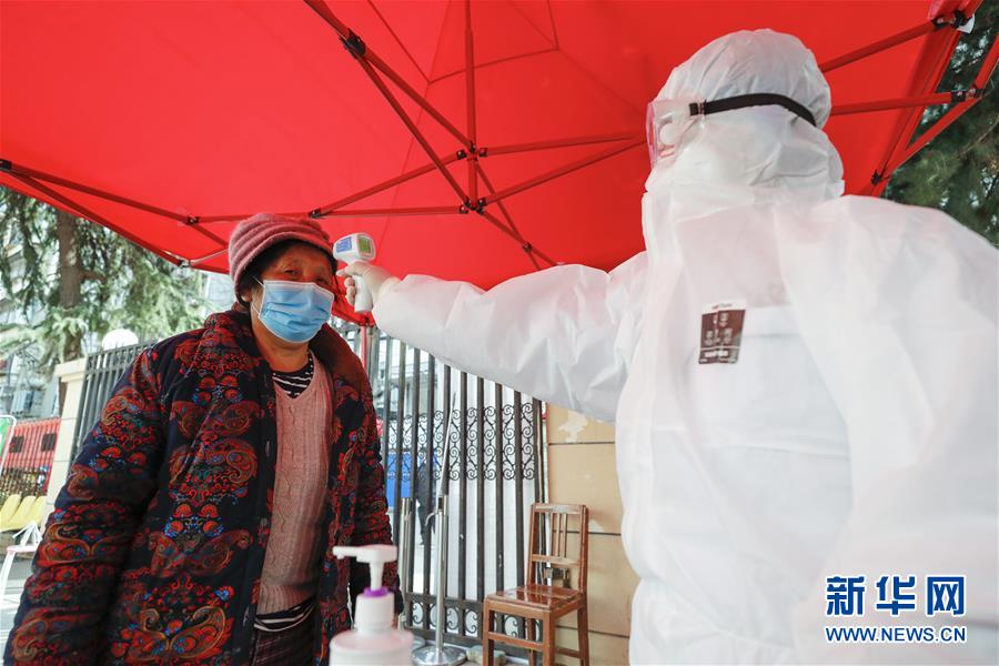 （聚焦疫情防控&middot;圖文互動(dòng)）（2）篩查防護(hù)嚴(yán)格 門(mén)診有序增開(kāi)&mdash;&mdash;武漢部分醫(yī)院走訪見(jiàn)聞