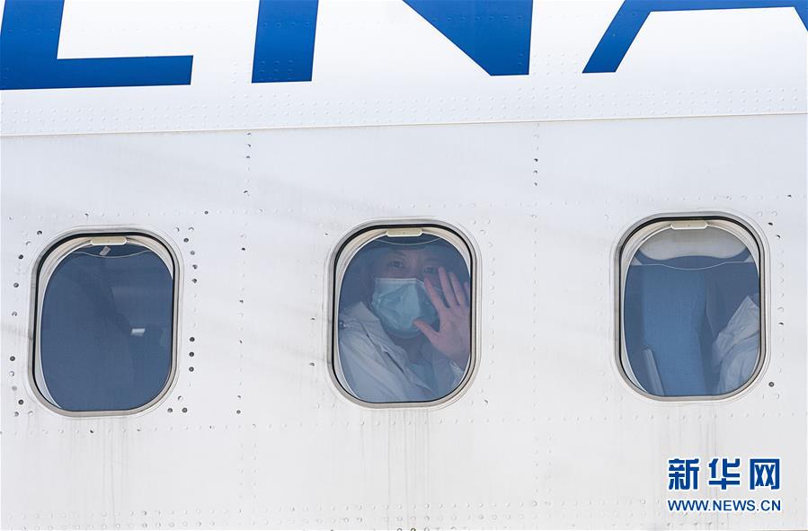 （新華全媒頭條&middot;圖文互動(dòng)）（7）最美逆行者，武漢永遠(yuǎn)記得你！&mdash;&mdash;首批援鄂醫(yī)療隊(duì)返程紀(jì)實(shí)