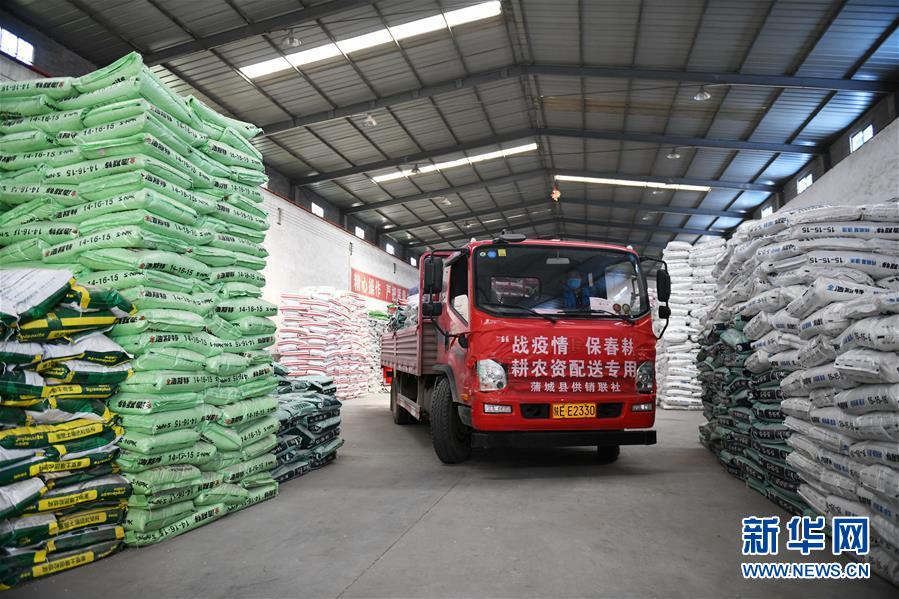 （新華全媒頭條&middot;圖文互動(dòng)）（12）春色最濃在田間&mdash;&mdash;來自全國春耕備耕的現(xiàn)場(chǎng)觀察