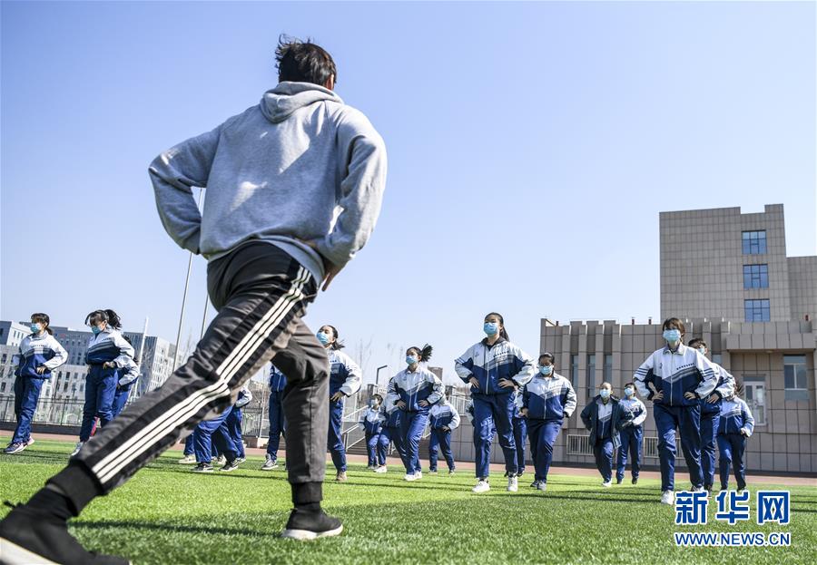 （圖文互動）（11）&ldquo;早&rdquo;安同學(xué)，&ldquo;早&rdquo;安老師！&mdash;&mdash;新疆初高中畢業(yè)班復(fù)課一周回訪見聞