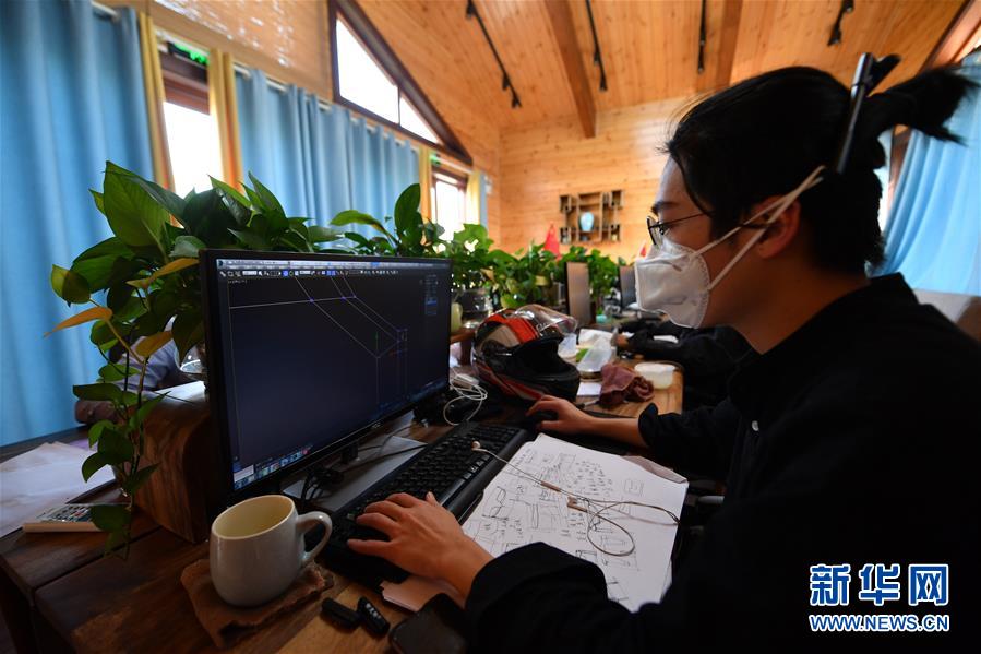 （聚焦復(fù)工復(fù)產(chǎn)&middot;圖文互動(dòng)）（3）記者手記：戰(zhàn)&ldquo;疫&rdquo;中增長(zhǎng)，這些企業(yè)做對(duì)了什么？