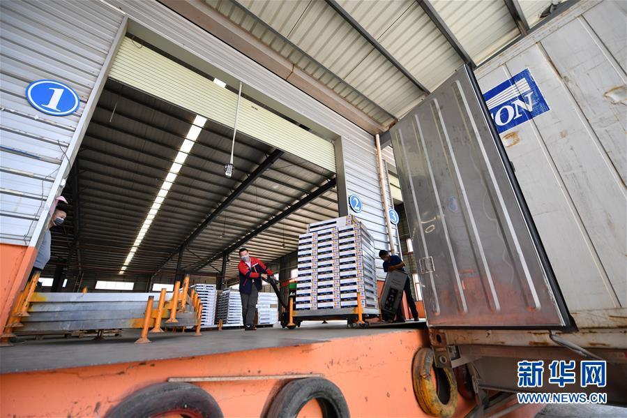 （聚焦復(fù)工復(fù)產(chǎn)&middot;圖文互動(dòng)）（4）記者手記：戰(zhàn)&ldquo;疫&rdquo;中增長(zhǎng)，這些企業(yè)做對(duì)了什么？