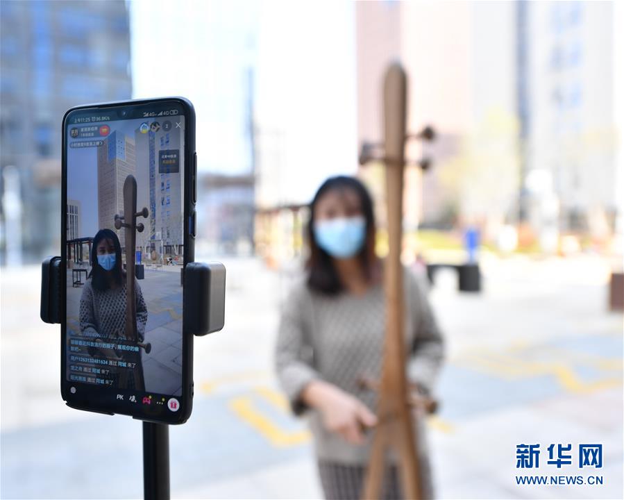 （聚焦復(fù)工復(fù)產(chǎn)&middot;圖文互動(dòng)）（5）記者手記：戰(zhàn)&ldquo;疫&rdquo;中增長(zhǎng)，這些企業(yè)做對(duì)了什么？