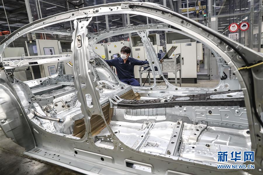 （中國經(jīng)濟新觀察&middot;圖文互動）（5）重大投資項目開復工提速 吹響中國經(jīng)濟復蘇&ldquo;沖鋒號&rdquo;