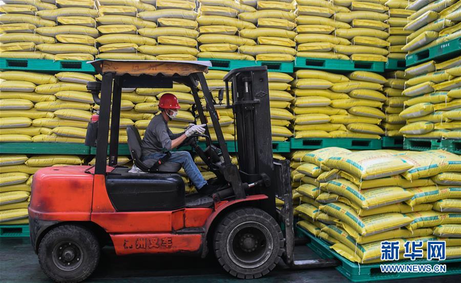 （新華全媒頭條&middot;圖文互動）（5）在艱難中重啟 在陣痛中復(fù)蘇&mdash;&mdash;湖北推動安全有序復(fù)工復(fù)產(chǎn)掃描