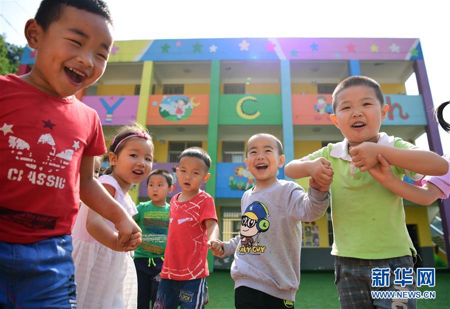 （新華全媒頭條&middot;圖文互動(dòng)）（8）奔向新的幸福&mdash;&mdash;陜西貧困縣全部摘帽的N個(gè)截面