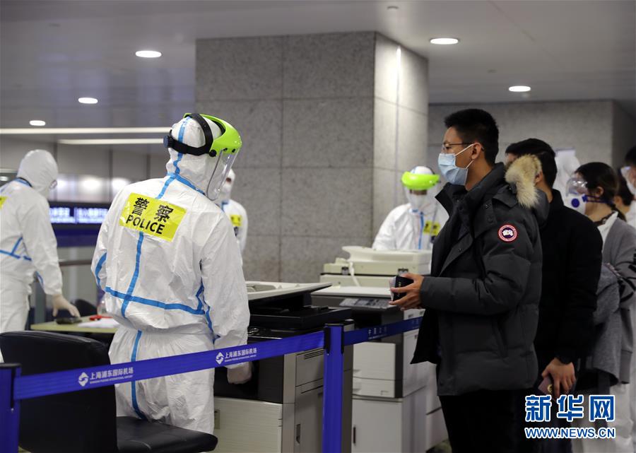（聚焦疫情防控&middot;圖文互動）（3）用青春筑牢防疫&ldquo;長城&rdquo;&mdash;&mdash;上海青年突擊隊嚴(yán)守浦東國際機(jī)場第一線