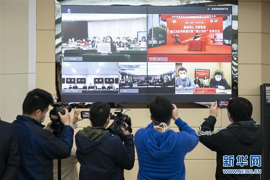 （聚焦疫情防控&middot;圖文互動(dòng)）（3）鄂粵&ldquo;拼單&rdquo;助湖北農(nóng)產(chǎn)品出村進(jìn)城跨省