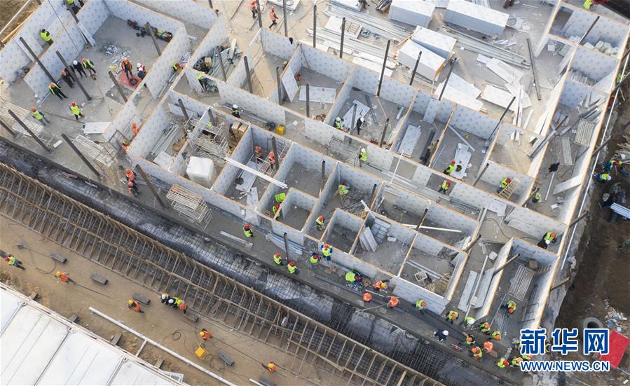 （新華全媒頭條&middot;圖文互動）（17）致敬&ldquo;沉默的英雄&rdquo;&mdash;&mdash;記武漢火神山雷神山醫(yī)院的建設(shè)者