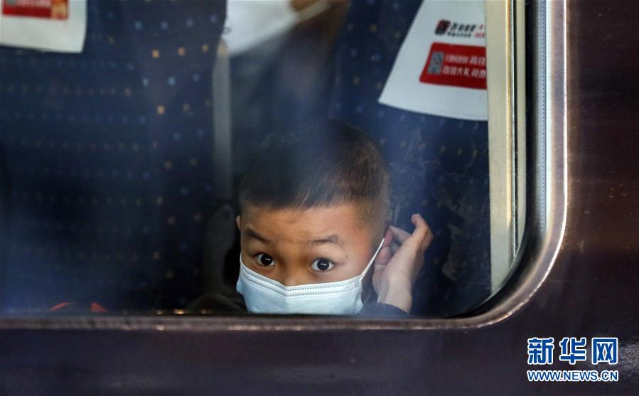 （新華全媒頭條&middot;圖文互動）（7）武漢重啟，不負(fù)春天&mdash;&mdash;寫在武漢&ldquo;解封&rdquo;之際