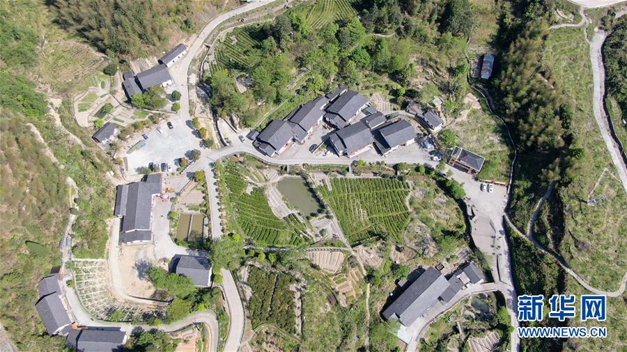 （新華全媒頭條&middot;圖文互動(dòng)）（1）歷史坐標(biāo)見證初心使命&mdash;&mdash;寫在江西革命老區(qū)貧困縣全部摘帽之際 